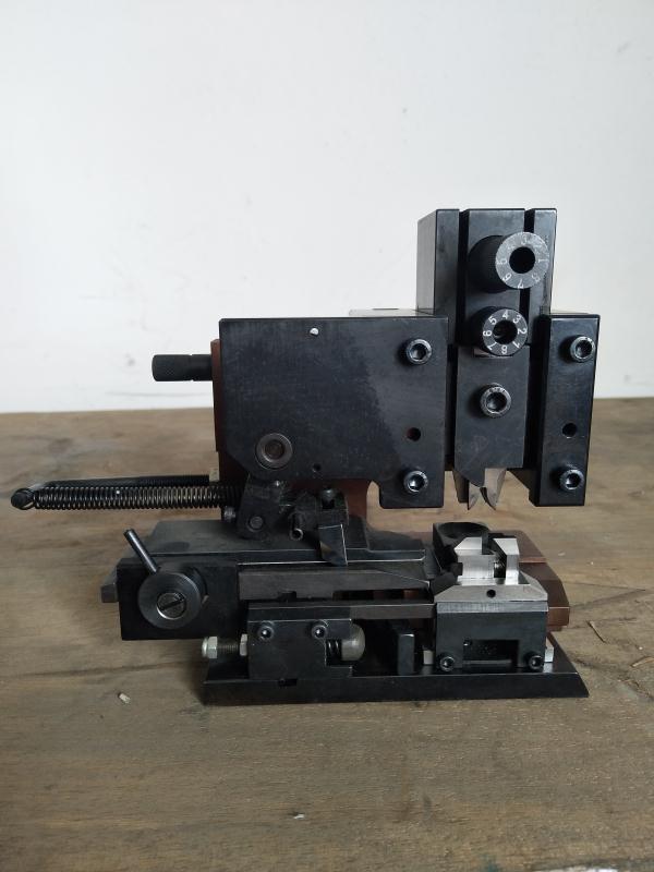 stripping and crimping applicator.jpg